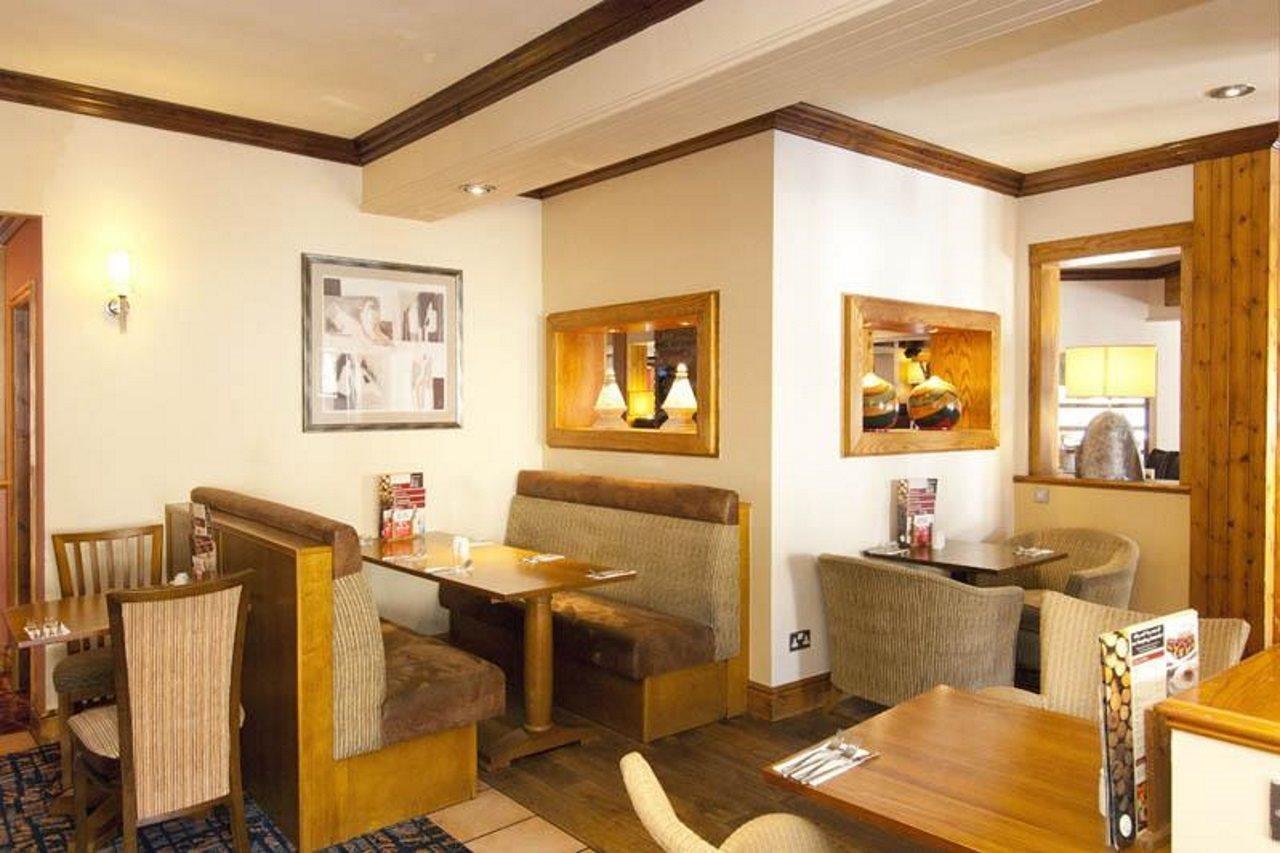 Premier Inn Huddersfield Central Kültér fotó