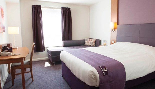 Premier Inn Huddersfield Central Kültér fotó